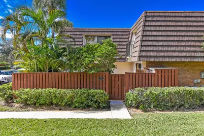 2018 20th Court, Jupiter, FL 33477 - Photo 2