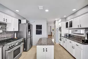 3001 NE 47th St, Lighthouse Point, FL 33064 - Photo 14