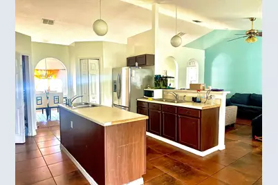 742 NW Placid Avenue, Port Saint Lucie, FL 34984 - Photo 4