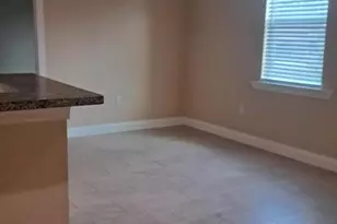 301 SE Bayview Terrace, Port Saint Lucie, FL 34983 - Photo 4