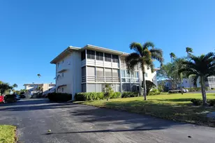 2615 N Garden Dr, Lake Worth, FL 33461 - Photo 14