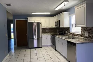 5890 SE Wilsie Dr SE, Stuart, FL 34997 - Photo 1