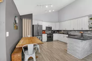 9842 Boca Gardens Trail, Boca Raton, FL 33496 - Photo 14