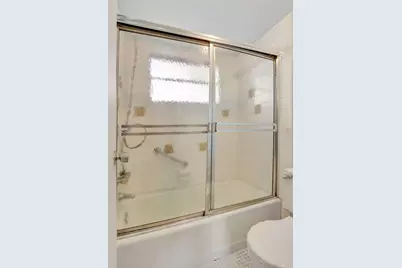 4000 NW 44th Avenue #113, Lauderdale Lakes, FL 33319 - Photo 28