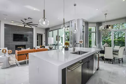 1050 SE Faulkner Terrace, Palm Beach Gardens, FL 33418 - Photo 6