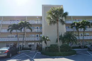 226 Wellington G, West Palm Beach, FL 33417 - Photo 6