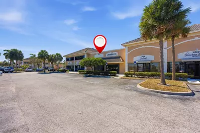 2518 SE Willoughby Boulevard #2518, Stuart, FL 34994 - Photo 4