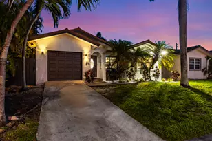 210 SE Park St, Dania Beach, FL 33004 - Photo 32