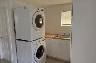 2422 Sunset Dr, West Palm Beach, FL 33415 - Photo 10