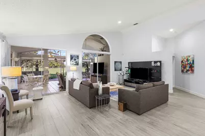 12902 Touchstone Place, Palm Beach Gardens, FL 33418 - Photo 16