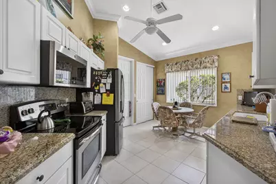 9146 Bay Point Circle, Royal Palm Beach, FL 33411 - Photo 10