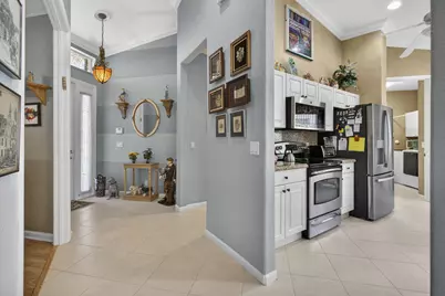 9146 Bay Point Circle, West Palm Beach, FL 33411 - Photo 8
