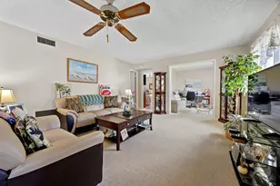 306 Pine Ridge Cir, Greenacres, FL 33463 - Photo 4