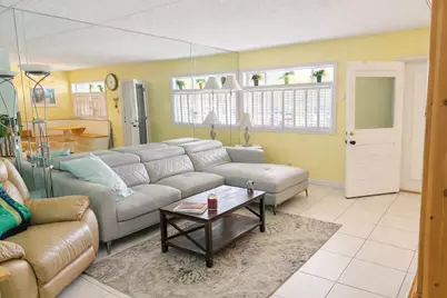 3300 Springdale Boulevard #117, Palm Springs, FL 33461 - Photo 4