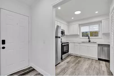 229 SW 1st Avenue, Delray Beach, FL 33444 - Photo 16