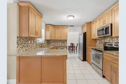 150 Valencia Street, Royal Palm Beach, FL 33411 - Photo 6