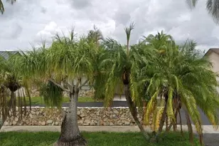 2410 NW 102nd Way, Pembroke Pines, FL 33026 - Photo 1