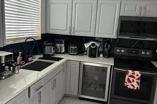 4557 Luxemburg Ct, Lake Worth, FL 33467 - Photo 2