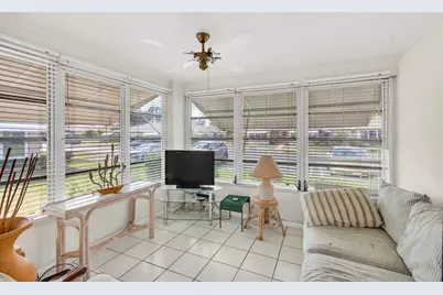 1327 High Point Way SE #D, Delray Beach, FL 33445 - Photo 6