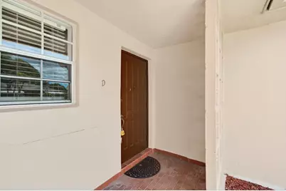 1327 High Point Way SE #D, Delray Beach, FL 33445 - Photo 4