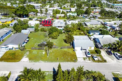 1073 Florence Road, Lake Worth, FL 33462 - Photo 6