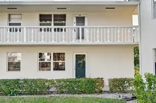 56 Windsor C, West Palm Beach, FL 33417 - Photo 4