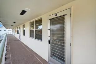 56 Windsor C, West Palm Beach, FL 33417 - Photo 2