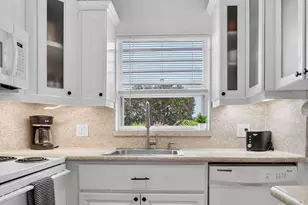 477 Tilford V, Deerfield Beach, FL 33442 - Photo 10