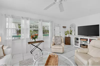 477 Tilford V, Deerfield Beach, FL 33442 - Photo 4