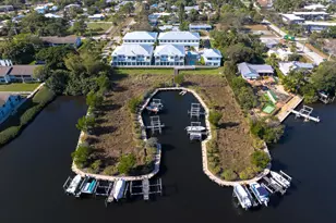 4659 SE Manatee Way, Stuart, FL 34997 - Photo 14