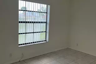 4423 Woodstock Dr, West Palm Beach, FL 33409 - Photo 14