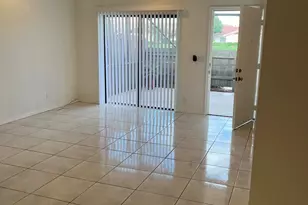 4423 Woodstock Dr, West Palm Beach, FL 33409 - Photo 10