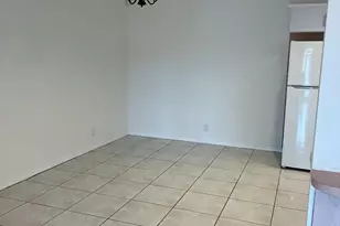 4423 Woodstock Dr, West Palm Beach, FL 33409 - Photo 8