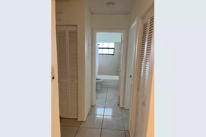 4423 Woodstock Drive #B, West Palm Beach, FL 33409 - Photo 12