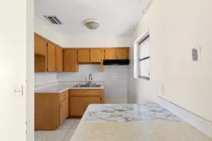 110 SW 12th Ave, South Bay, FL 33493 - Photo 6