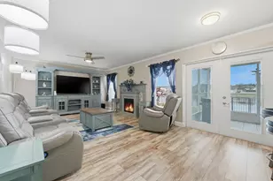 2805 Foxhall Dr E, West Palm Beach, FL 33417 - Photo 8