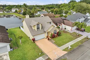 2805 Foxhall Dr E, West Palm Beach, FL 33417 - Photo 30
