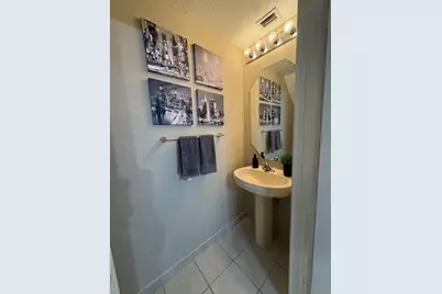 1966 Alamanda Way, Riviera Beach, FL 33404 - Photo 8