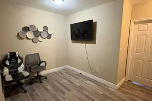 1966 Alamanda Way, Riviera Beach, FL 33404 - Photo 10