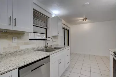 12449 Westhampton Circle, Wellington, FL 33414 - Photo 6