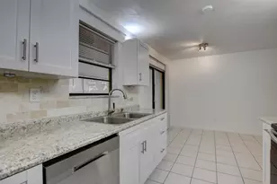 12449 Westhampton Cir, Wellington, FL 33414 - Photo 6