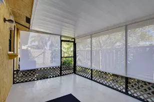 12449 Westhampton Cir, Wellington, FL 33414 - Photo 18