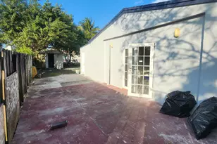 6821 SW 17th St, North Lauderdale, FL 33068 - Photo 16