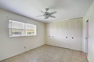 2915 Ashley Dr W, West Palm Beach, FL 33415 - Photo 18