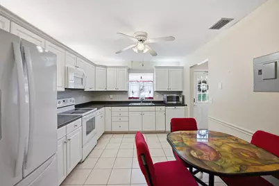 461 Holyoke Lane, Lake Worth, FL 33467 - Photo 4