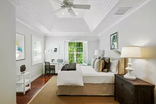 327 Arabian Rd, Palm Beach, FL 33480 - Photo 14