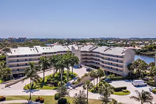 16940 Bay Street N, Jupiter, FL 33477 - Photo 1