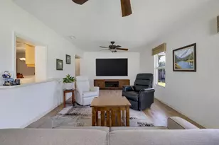 907 Prairie Rd, West Palm Beach, FL 33406 - Photo 2