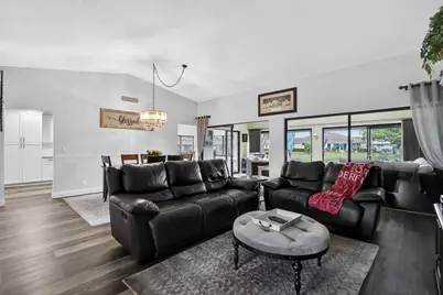 10659 Greentrail Drive S, Boynton Beach, FL 33436 - Photo 6