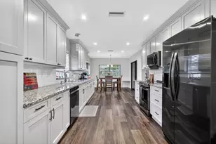 10659 Greentrail Dr S, Boynton Beach, FL 33436 - Photo 10